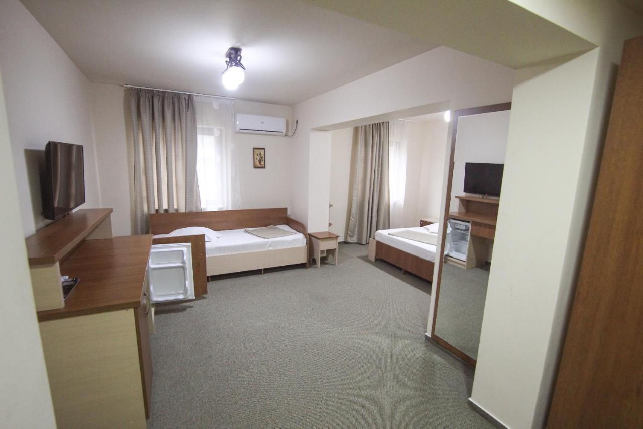 Teju Hotels Slănic المظهر الخارجي الصورة