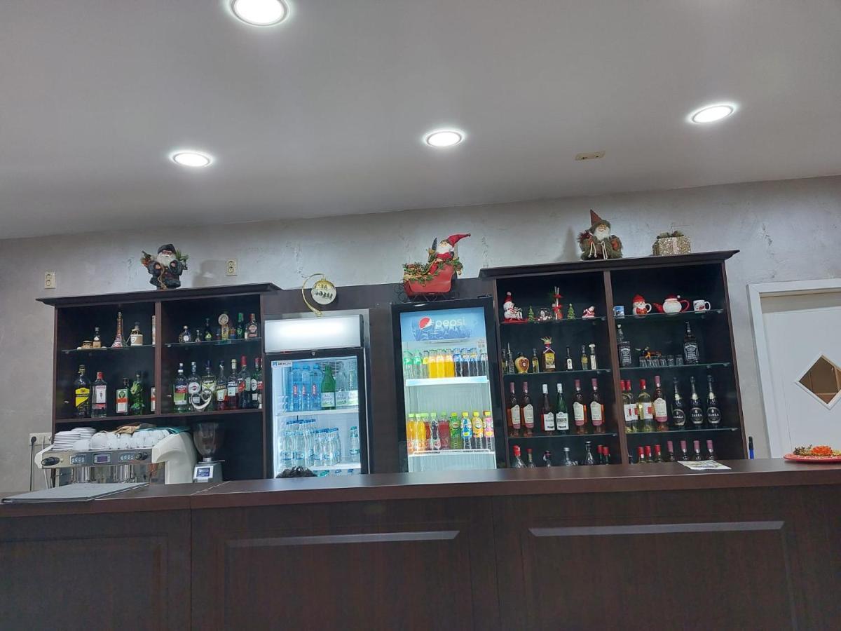 Teju Hotels Slănic المظهر الخارجي الصورة